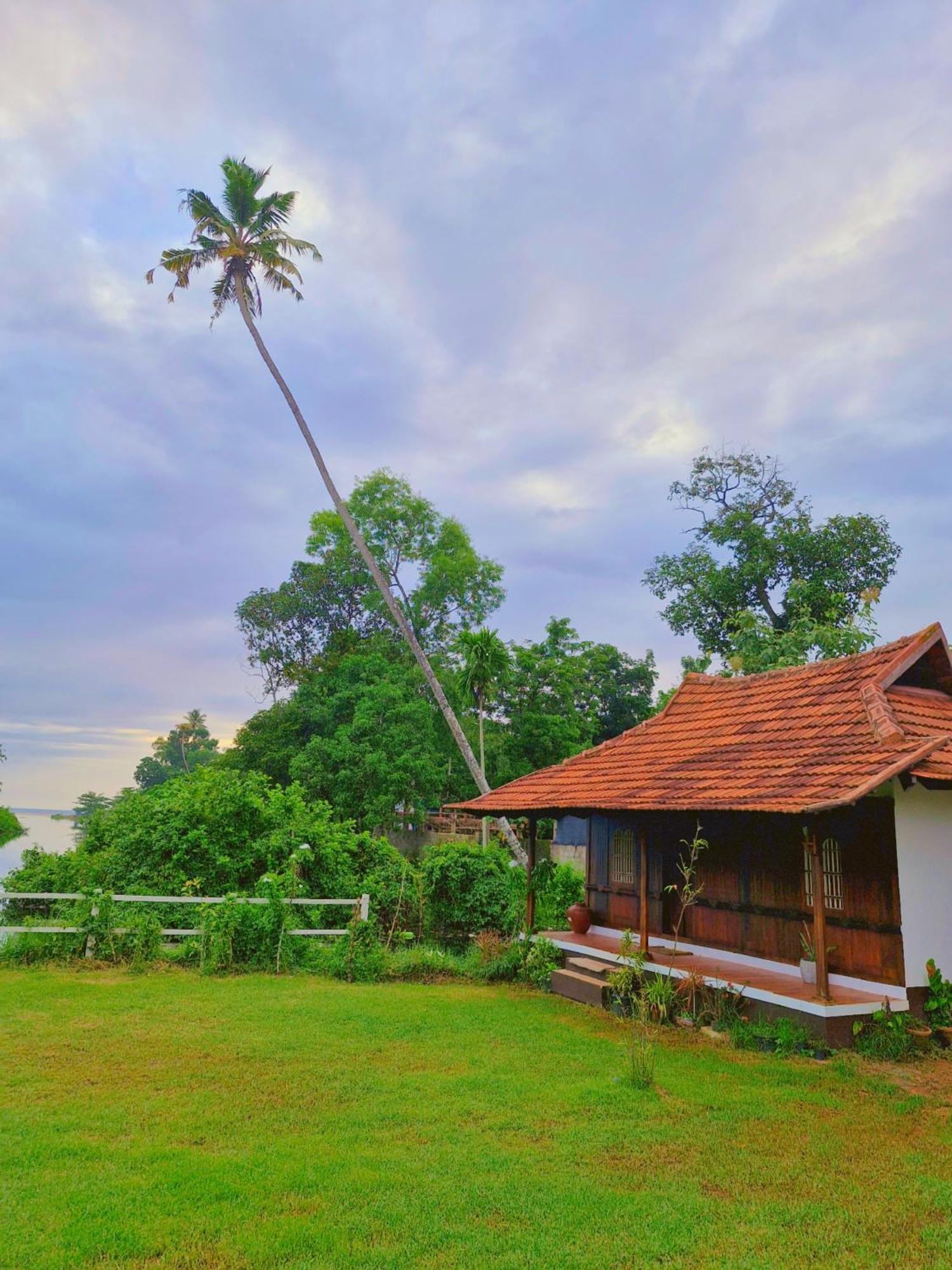 Gypsea Marari Bed & Breakfast Alappuzha Luaran gambar