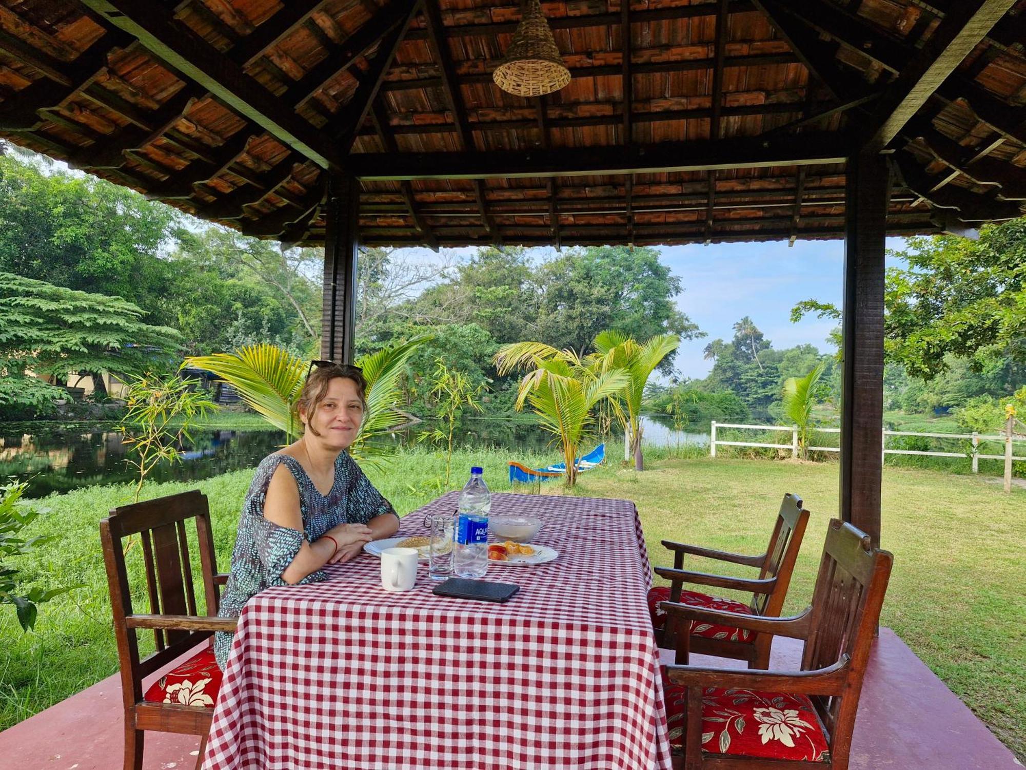 Gypsea Marari Bed & Breakfast Alappuzha Luaran gambar